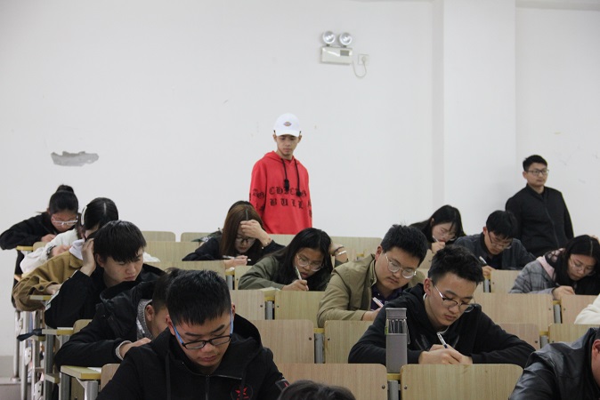 監考現場2.jpg